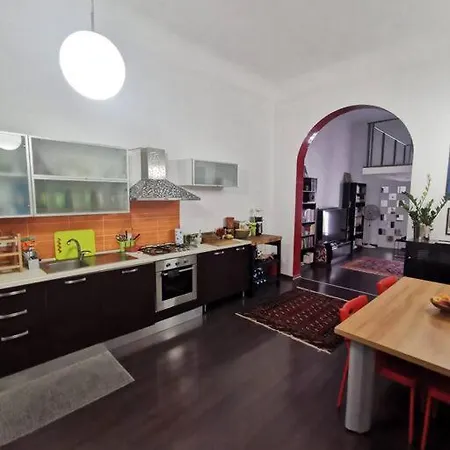 Interno14 דירה בארי